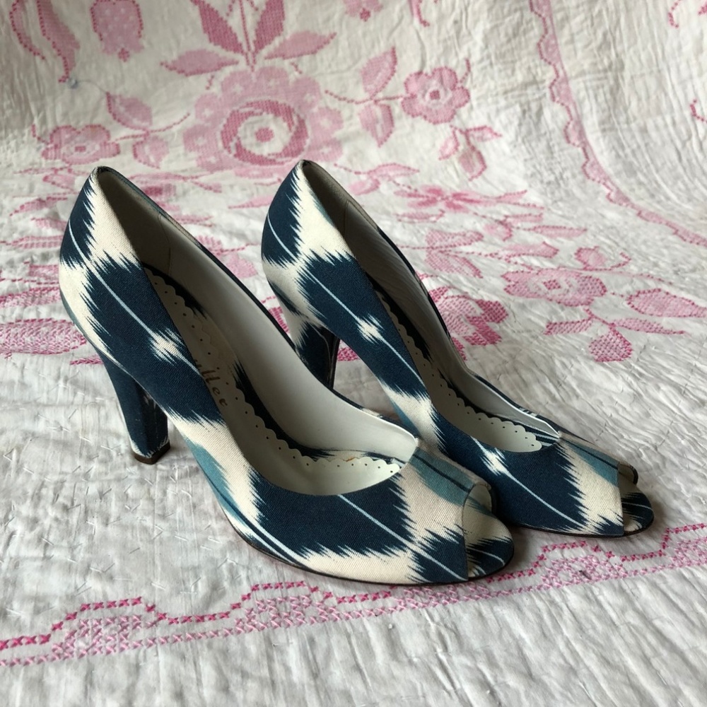 Anthropologie Bettye Muller Ikat pumps size 39 LN